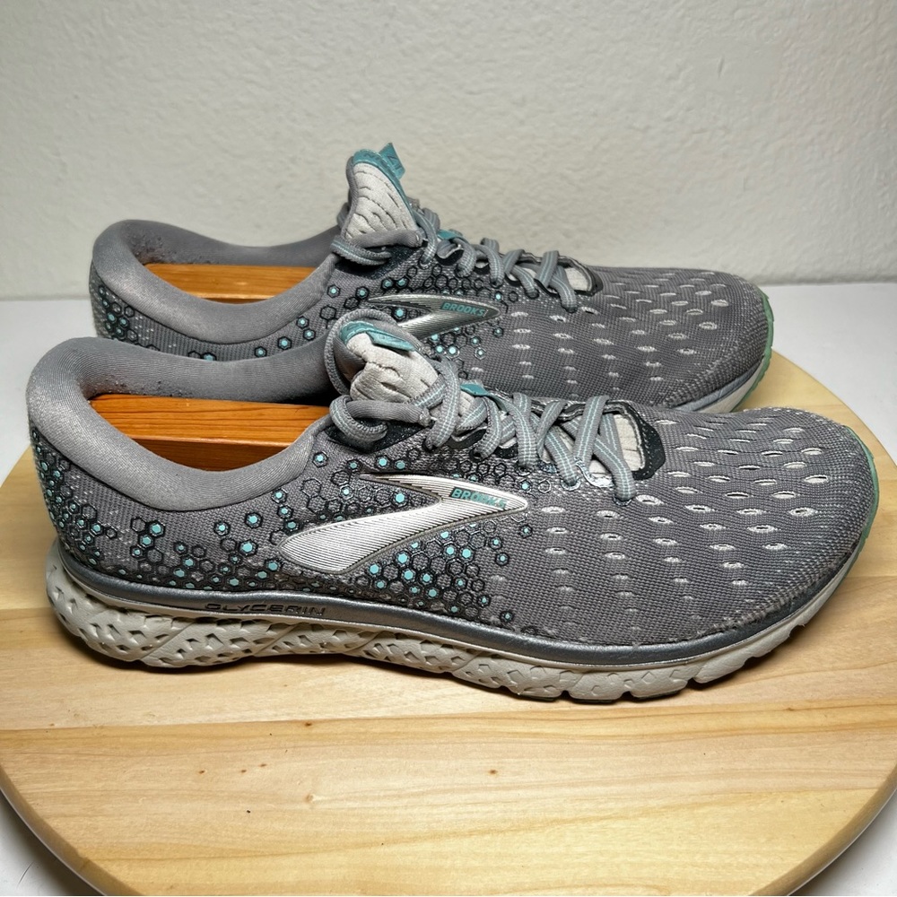Brooks Womens Glycerin 17 1202831B070 Gray Running Shoes Sneakers Size 10